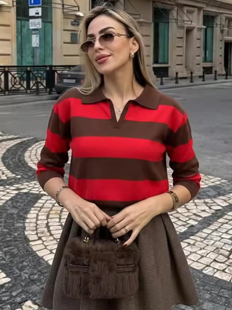 Pull tricoté à col polo pour femme, collection Printemps 2026, rayures tendance, coupe ample, élégan