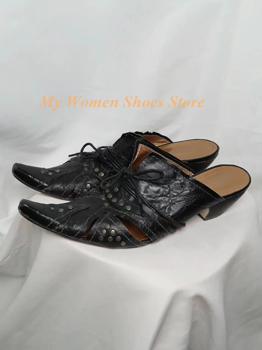 Mules à rivets et lanières, bout pointu sexy, en cuir noir mat, style défilé, collection Printemps-É