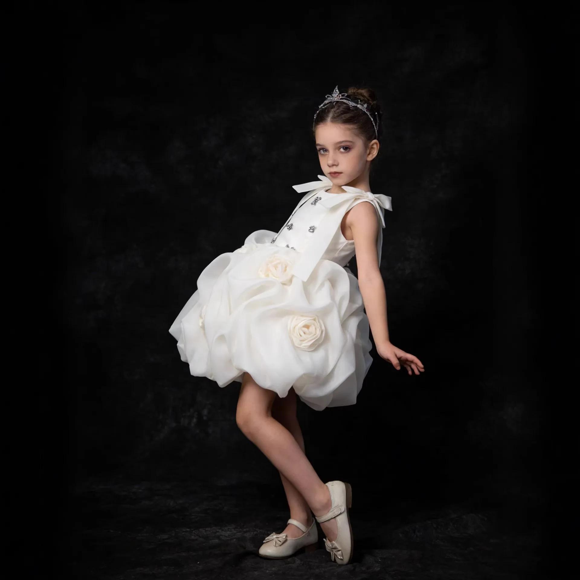 Robe de princesse pour filles, style européen et américain, nouvelle collection 2026, en satin, avec