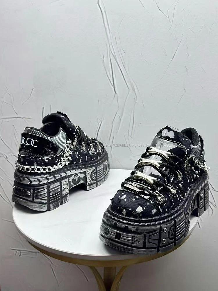 2025 été nouveaux hommes style punk plate-forme rehaussant niche personnalité frit rue mode papa cha