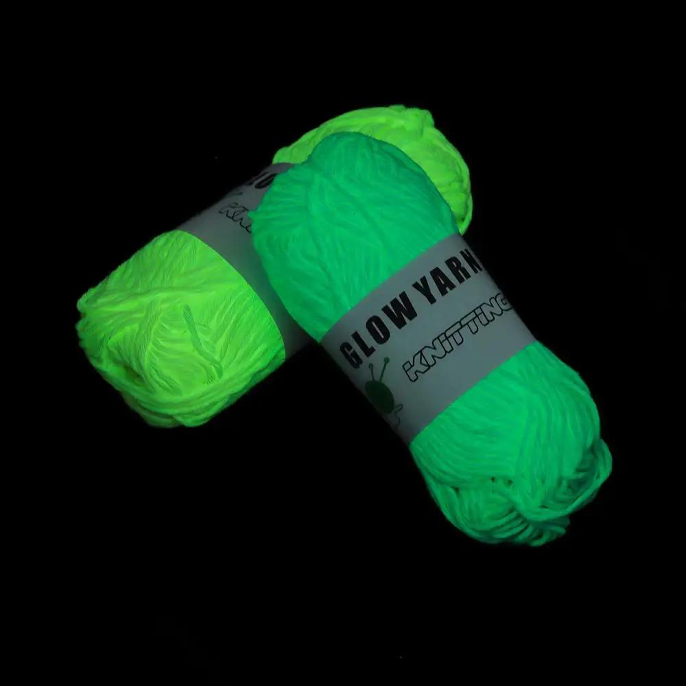 Nouveau fil fonctionnel qui brille dans la nuit, fil épais lumineux en Polyester