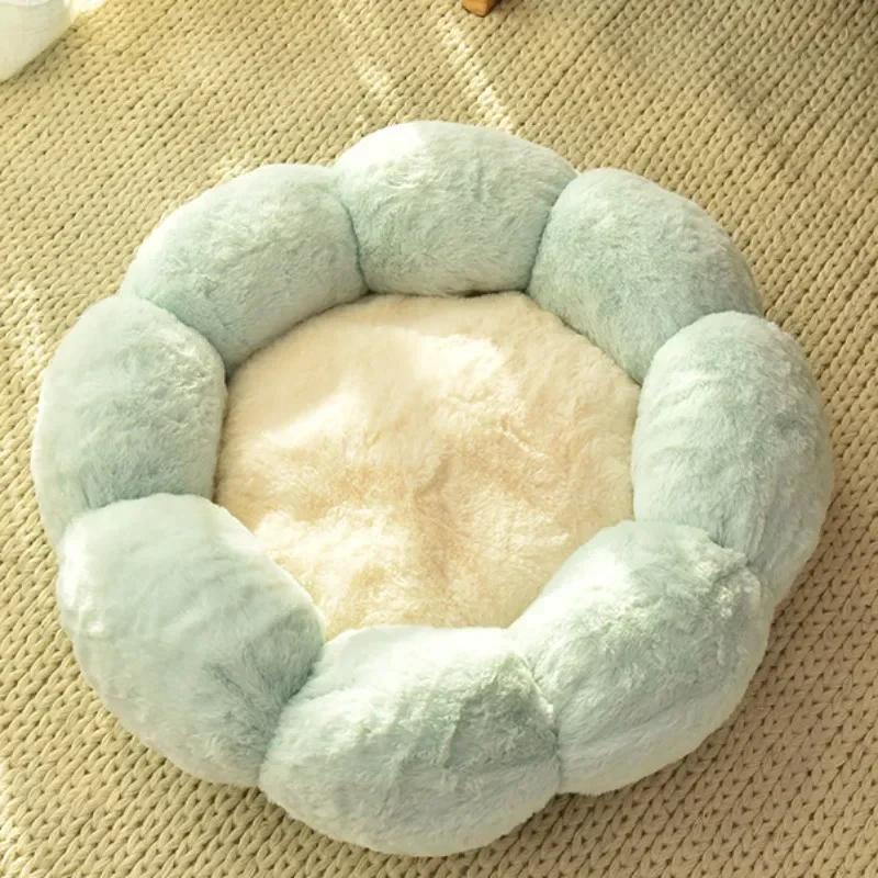 Lit pour animaux de compagnie confortable en forme de fleur unique pour une utilisation intérieure e