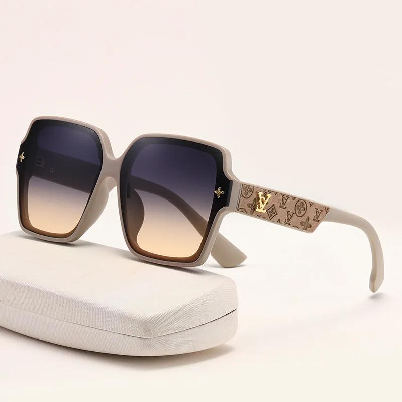 Lunettes de soleil à monture carrée pour femmes, Protection UV de luxe, grande monture assortie avec