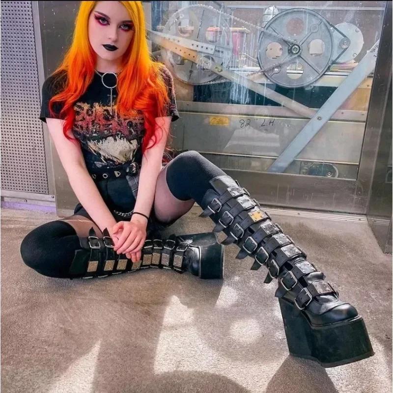 Femmes bottes Cosplay dames talon haut plate-forme compensées femmes bottes hautes gothique boucle s