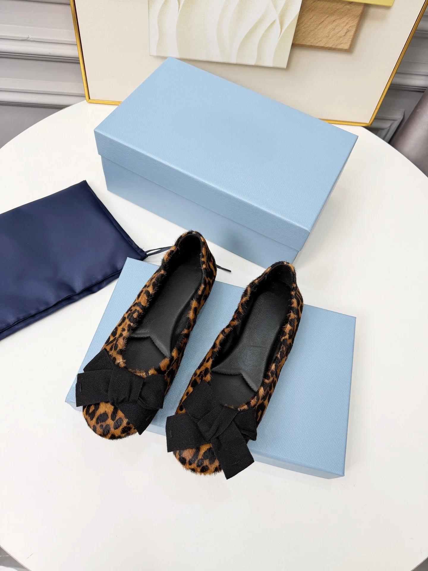 Chaussures plates décontractées de marque de luxe, style slip-on, en peau de mouton, ultra-légères p