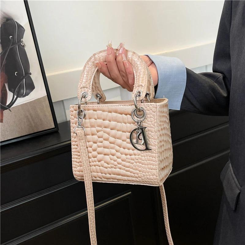Sac à bandoulière élégant en cuir pour femme, sac à main de luxe de créateur, sac fourre-tout classi