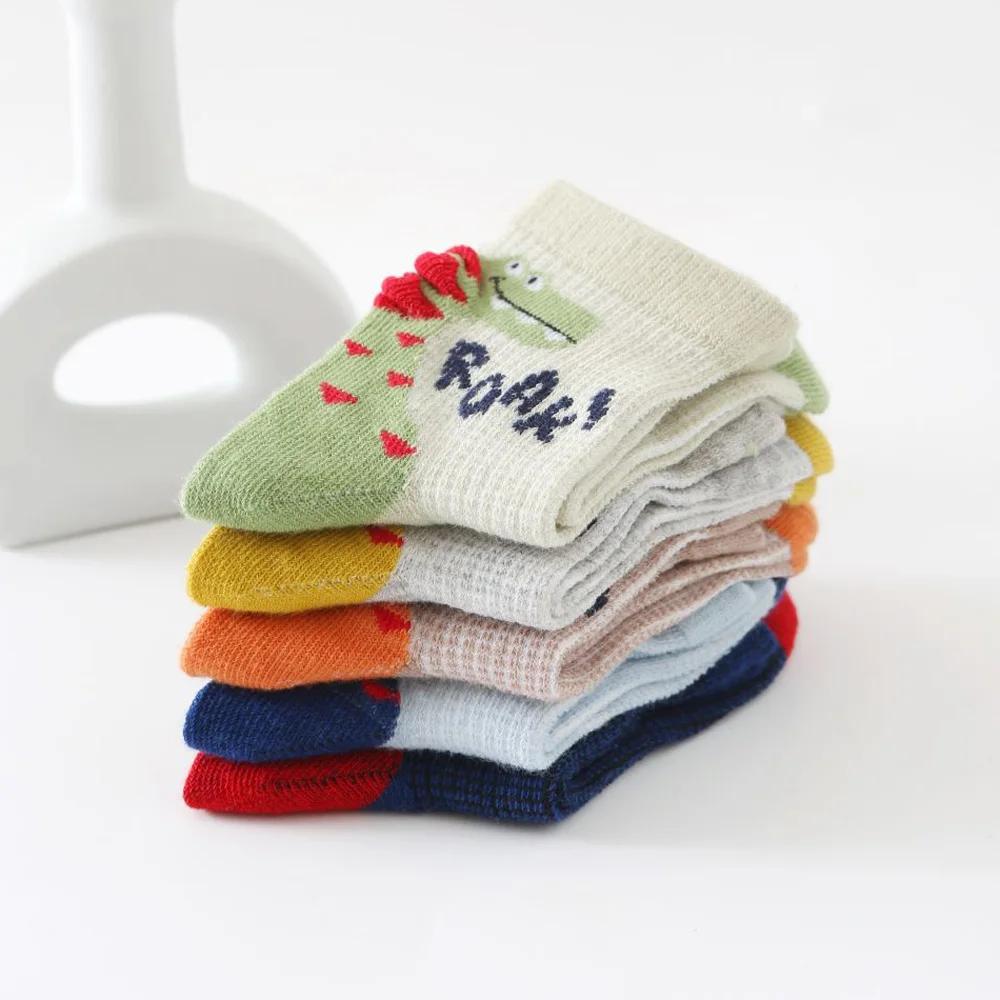 5 paires de chaussettes en coton pour enfants, motif de dinosaure de dessin animé, maille respirante
