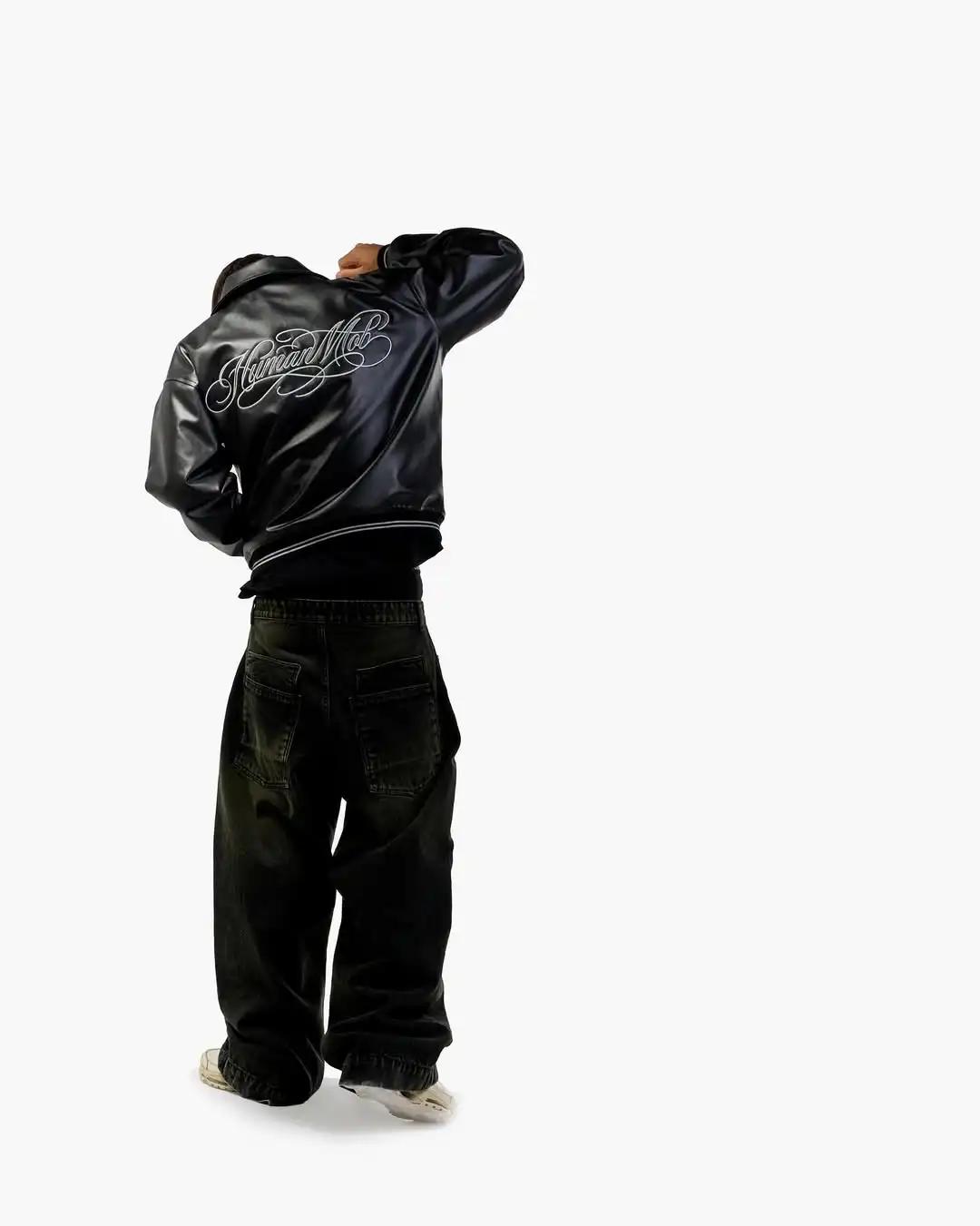 Veste rétro Y2K epure noire, veste varsity en cuir surdimensionnée avec lettres brodées, veste gothi