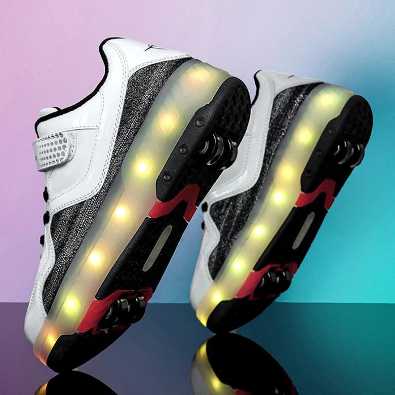 Chaussures de patin à roulettes LED pour enfants, baskets lumineuses rechargeables par USB avec 4 ro
