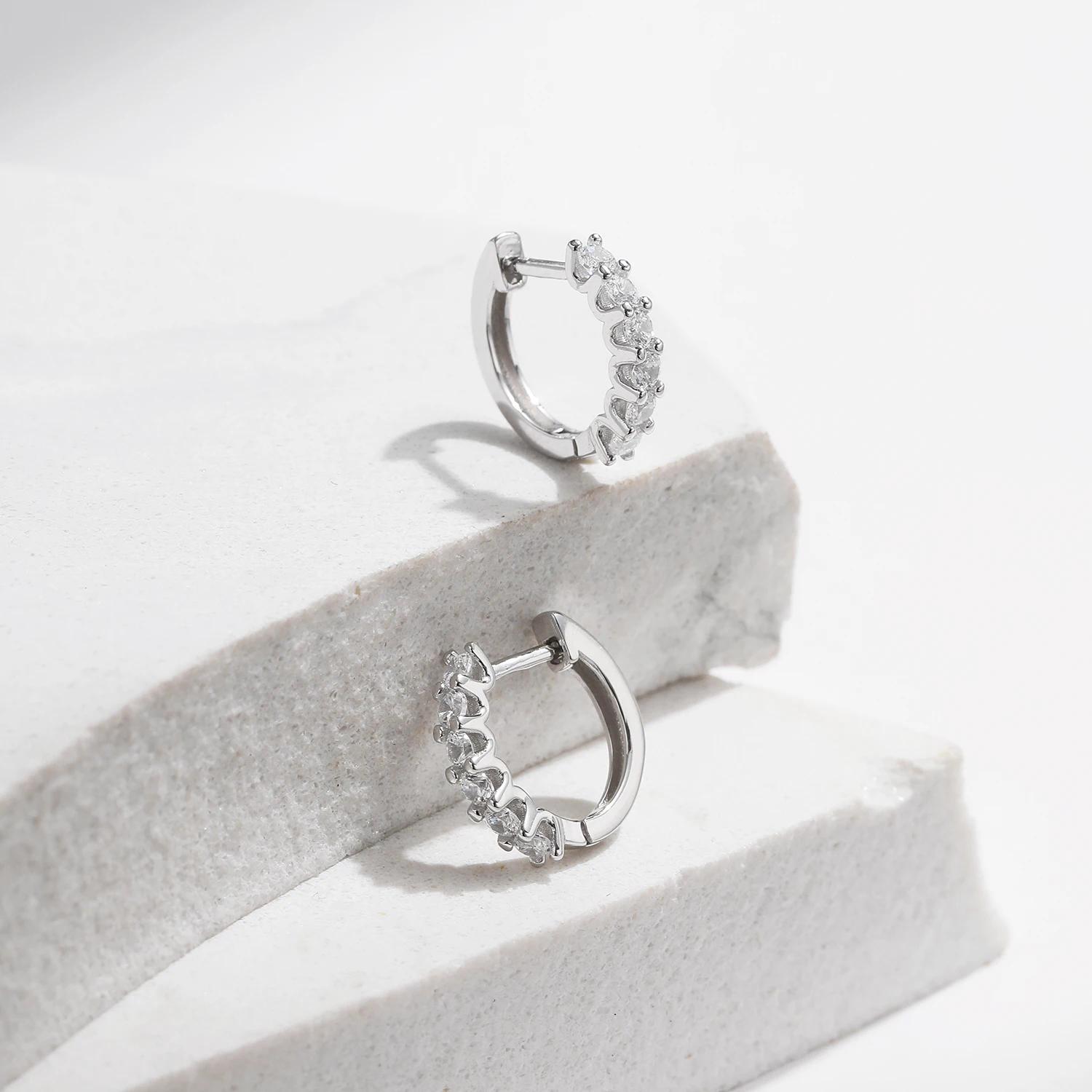 MODIAN D couleur Moissanite petites boucles d'oreilles en argent Sterling 925 creux scintillant bouc