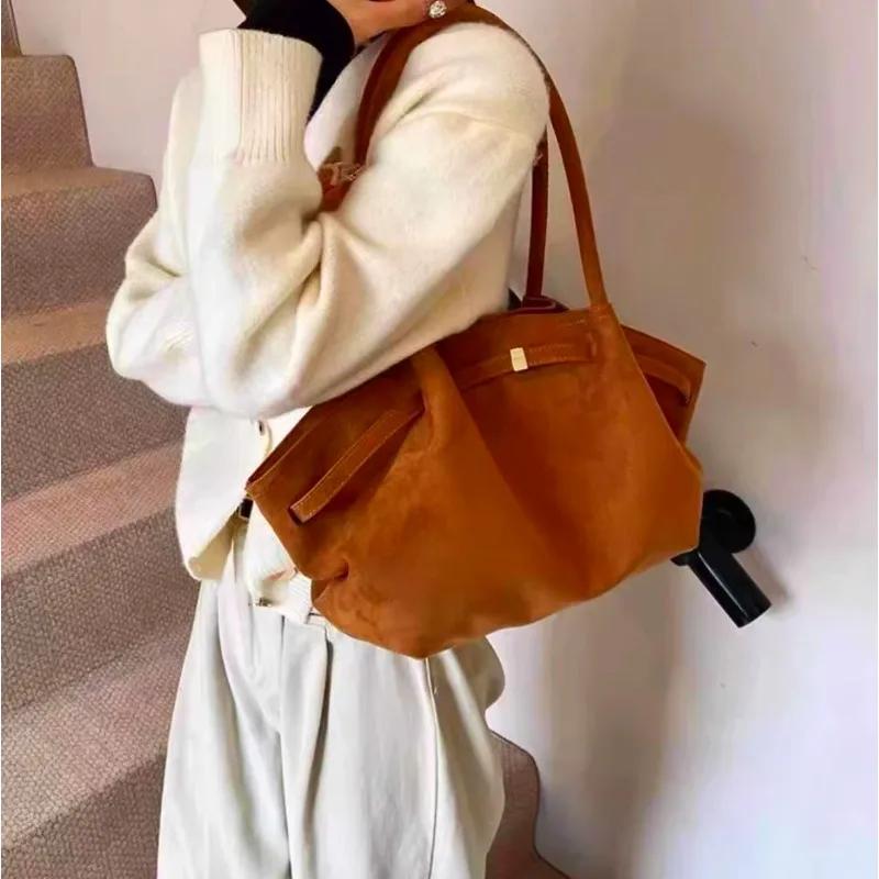 Sac à bandoulière et sac à main de luxe léger en cuir véritable grande capacité style dumpling JW PE