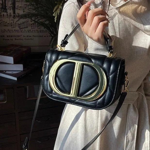Sac à langer de luxe chic pour femme, grande capacité, sac fourre-tout élégant en cuir, sac à bandou