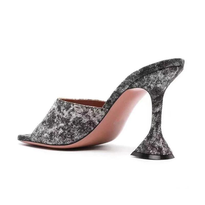Coloré bout carré bout ouvert en forme de talon haut pantoufles femme été 2025 or sans lacet verre à