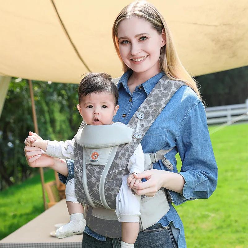 Porte-bébé Ergobaby Omni Breeze toutes positions - Maille respirante avec soutien lombaire pour 7-45 lb