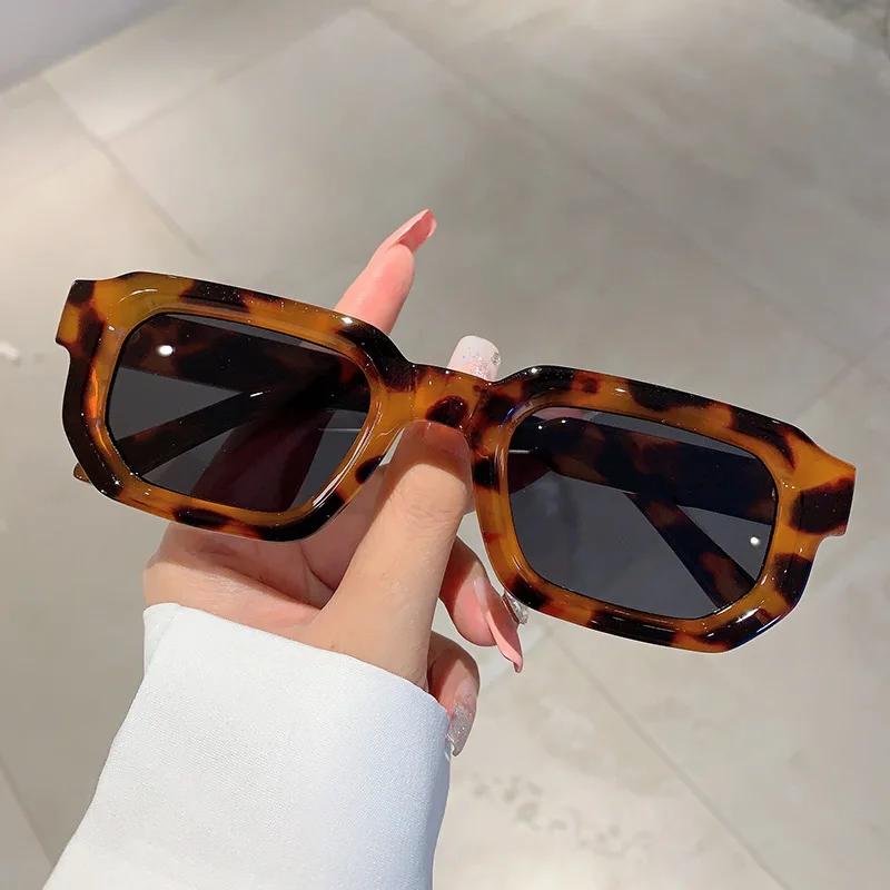 Lunettes de soleil vintage rectangulaires pour hommes, monture PC, style rétro, verres de luxe, desi