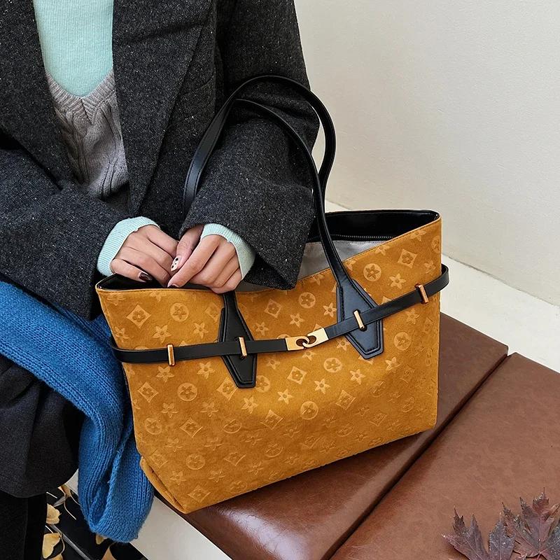 Sac bandoulière en cuir de luxe pour femme, sac messager pratique de style classique et élégant par 