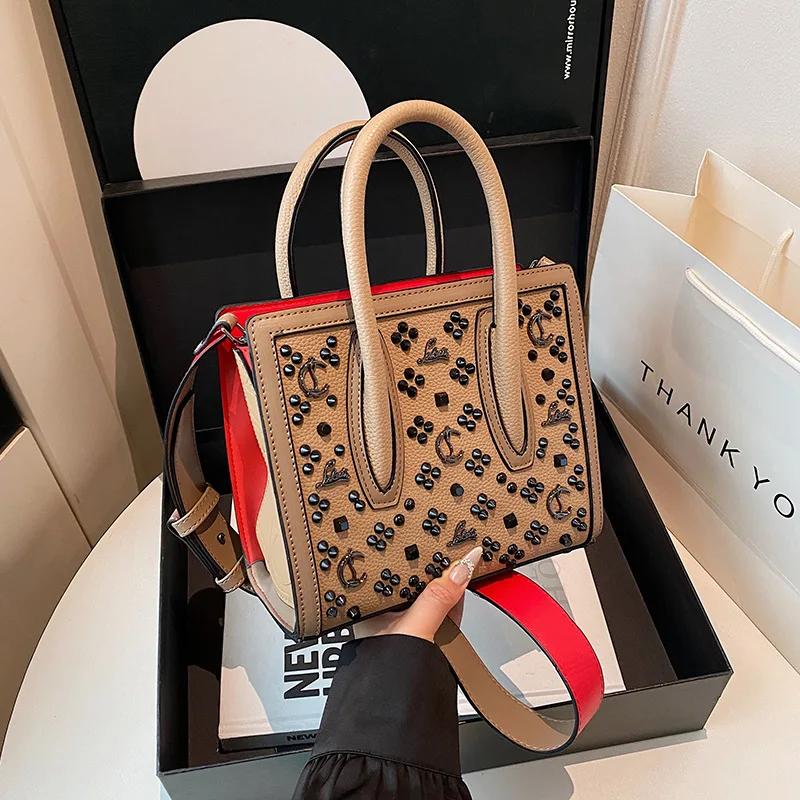 Sac fourre-tout rétro ajouré pour femme 2026, grand sac à bandoulière et à porter croisé de style eu