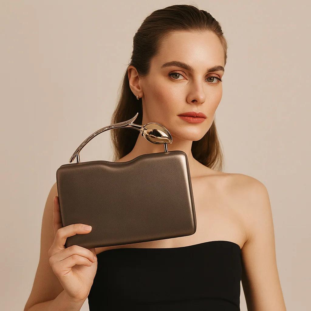 Sac à langer classique de créateur parisien pour femme, sac fourre-tout de luxe en cuir, élégant sac