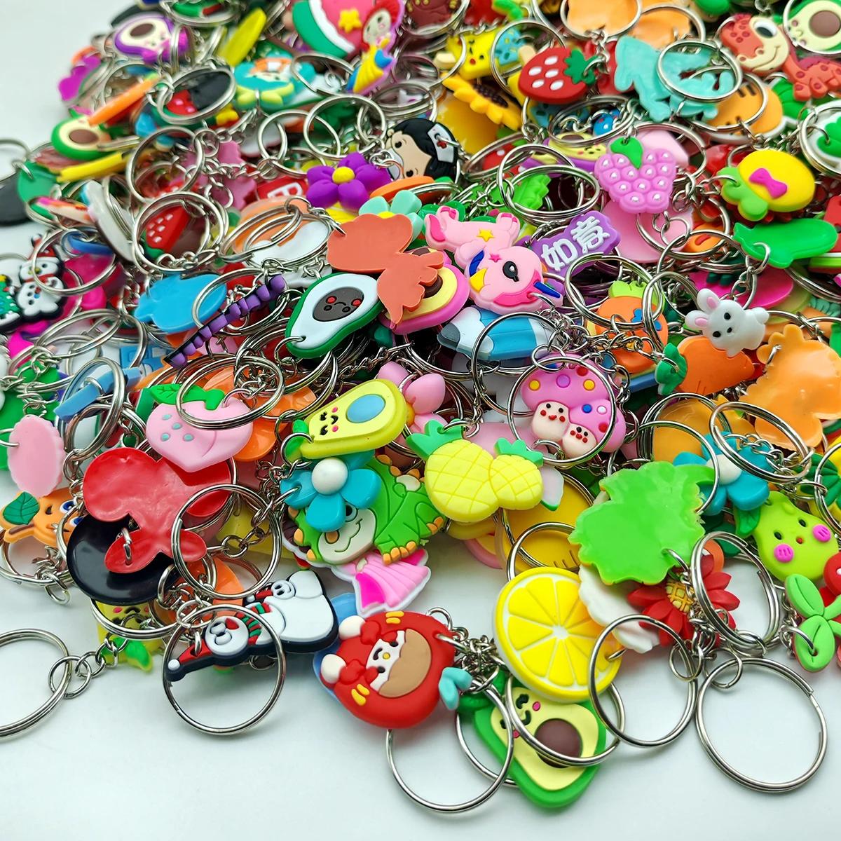 Porte-clés de dessin animé de style aléatoire, 40 pièces (mélange), ornement, portefeuille, pendenti