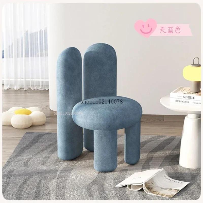Nordique moderne Simple chambre coiffeuse ménage crème salle à manger chaise lumière luxe maquillage