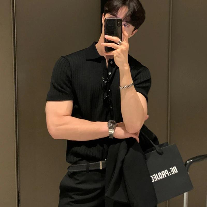 Vêtements d'été pour hommes rétro tricot revers rayé Polo couleur unie à manches courtes mode léger 