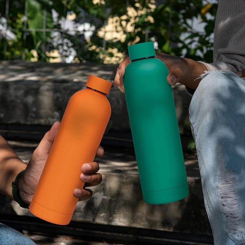 Bouteille isolée de 750ml, pichet en acier inoxydable de couleur unie avec couvercle, tasse à café g
