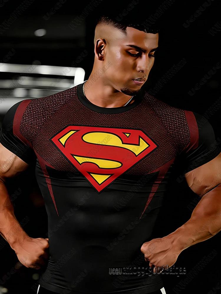 T-shirt de fitness imprimé Superman de DC Comics pour hommes, coupe ajustée, pour l'entraînement en 