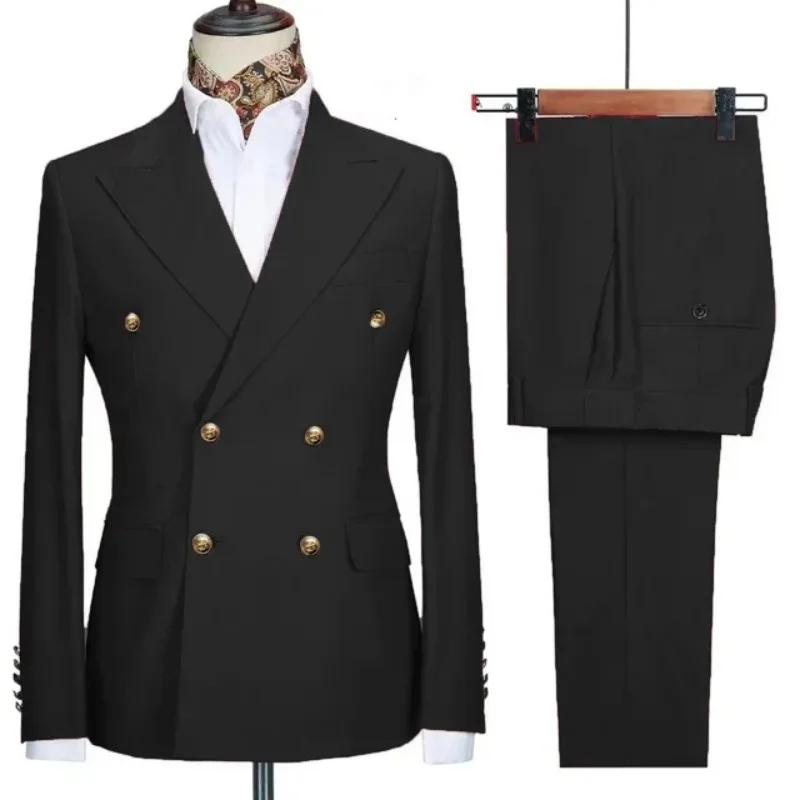 Costume croisé pour occasions formelles, boutons dorés, tenue homme pour mariages, dîners et soirées