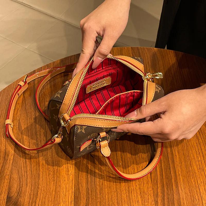 Sac à langer élégant en cuir, design classique, sac bandoulière décontracté pour femme, grande capac