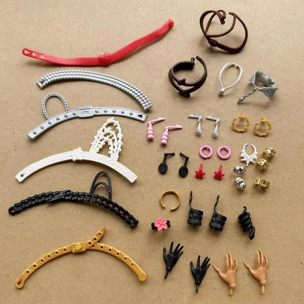 Accessoires pour poupées monstres : Boucles d'oreilles, Colliers, Bracelets, Vêtements, Robes, Jupes