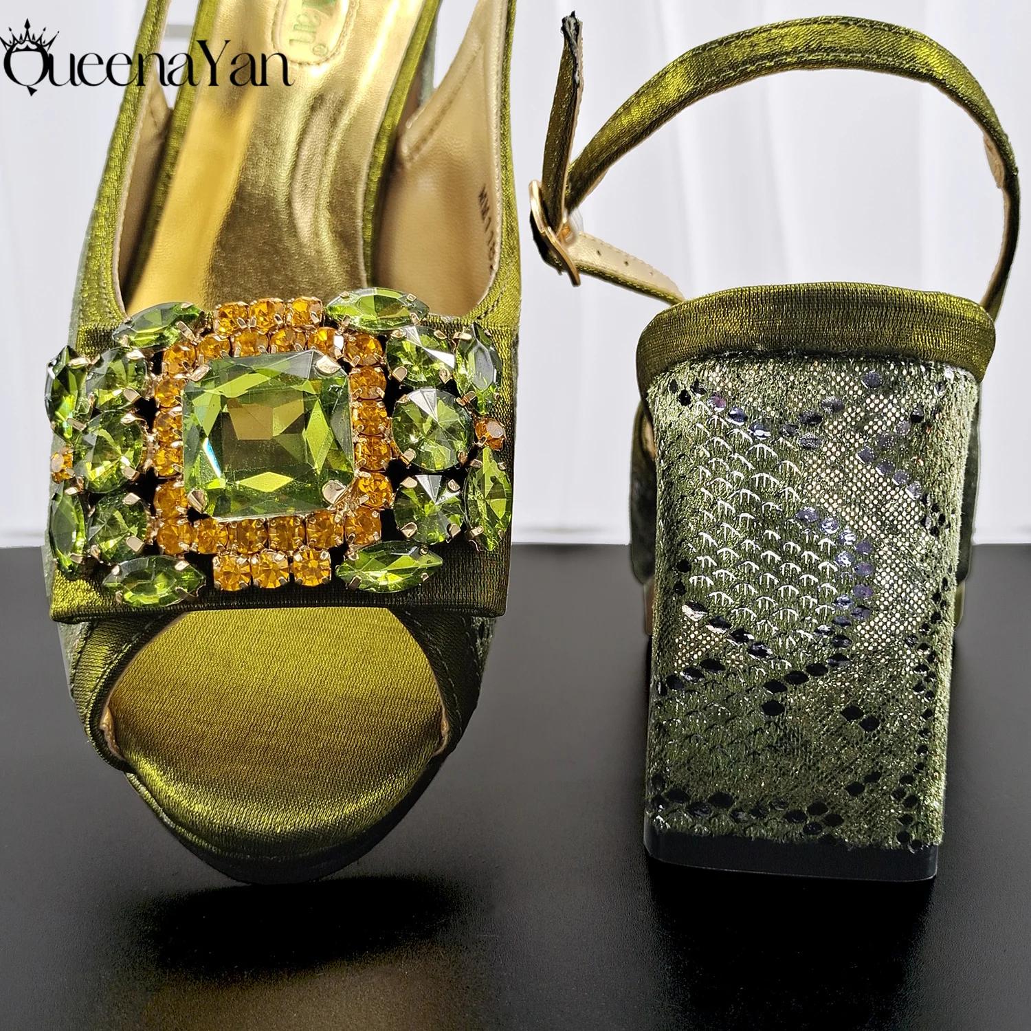 Les meilleures chaussures et sacs de Queena Yan Evening! Sac à main à poignée irrégulière avec desig