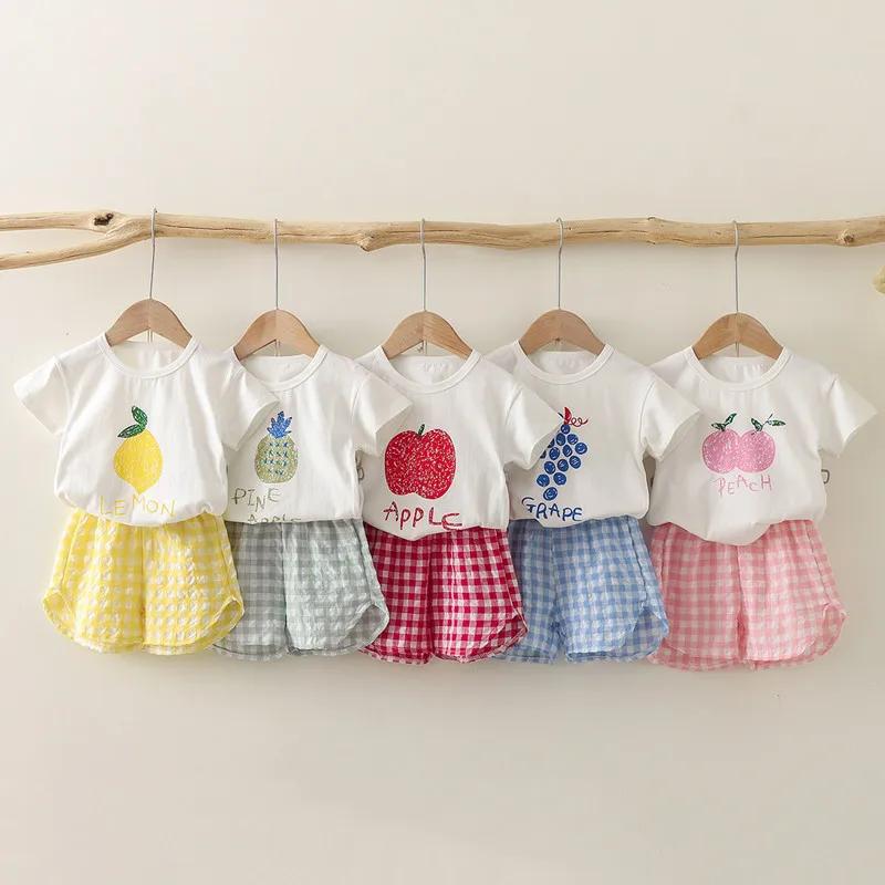 Ensemble 2 pièces pour enfants, haut à manches courtes et col rond + Short à carreaux, fruits, citro