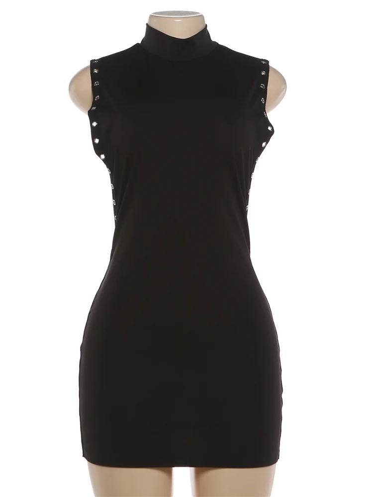 Robe mini Kliou à design creux sur le côté, col rond, sans manches, avec anneaux métalliques décorat