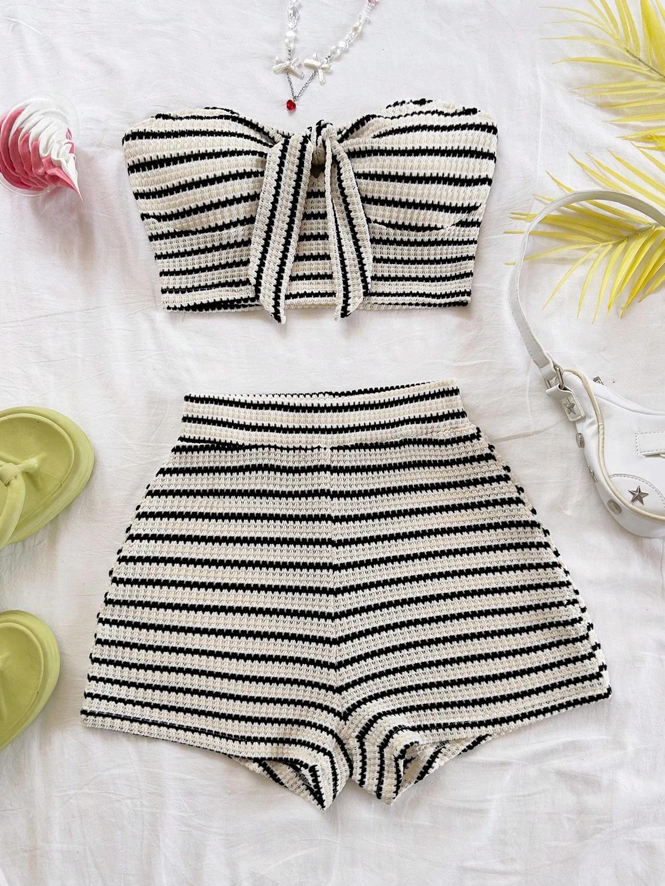 Ensemble élégant 2 pièces à rayures pour femmes, avec haut détaillé papillon et short taille haute, 