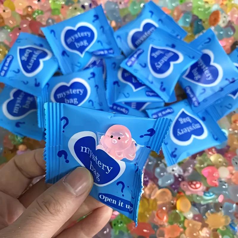 60 mini-animaux et champignons en résine qui brillent dans le noir, sachets surprises, décoration de