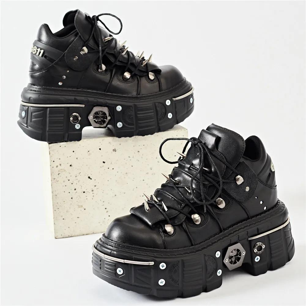 Punk femmes à lacets cheville Botas Mujer 2025 Rivet métal décoration bout rond fond épais bottes fe