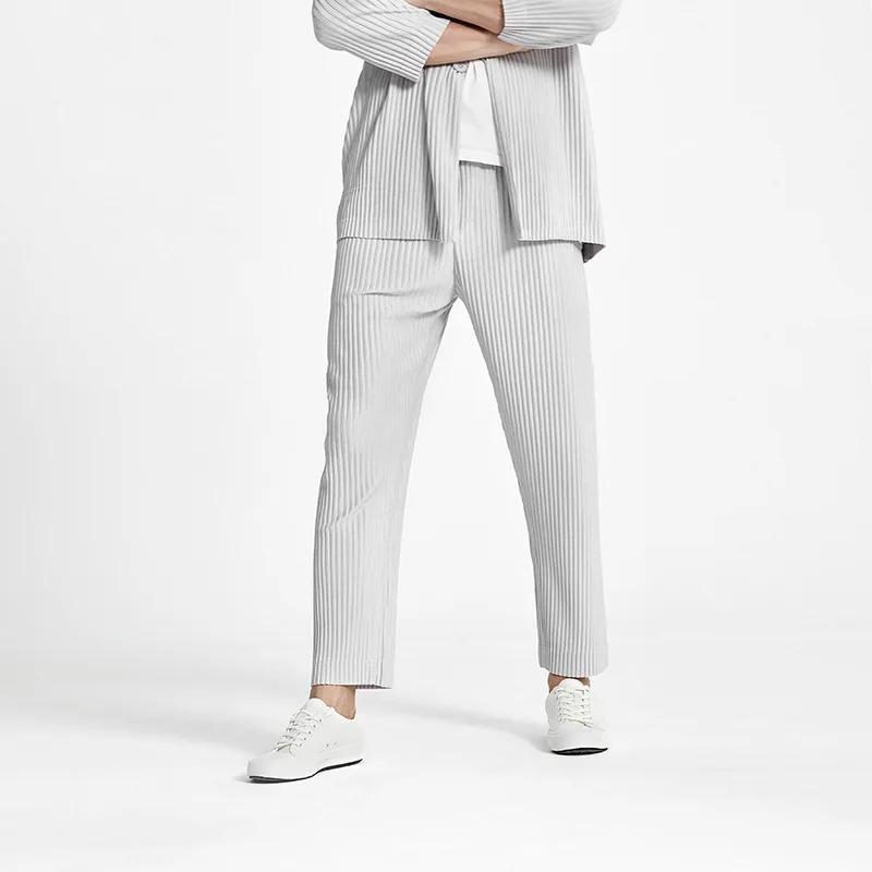 Miyake hommes été pantalon plissé décontracté plissé effilé neuf points pantalon cordon plissé confo