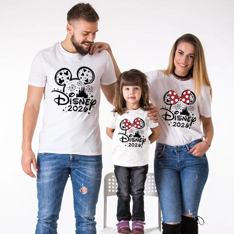 Chemises assorties en coton pour la famille Disney 2026 Mickey Minnie Mouse, T-shirts pour papa, mam