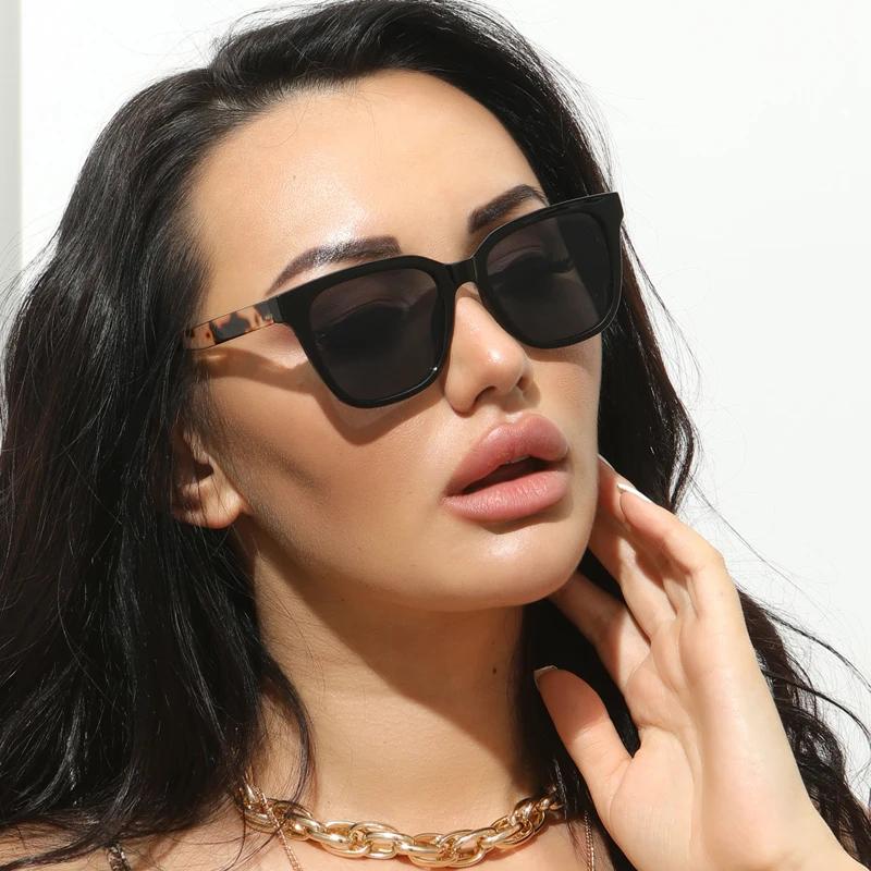 Mode femme à la mode petit cadre carré lunettes de soleil femmes Vintage marque bonbons lunettes de 