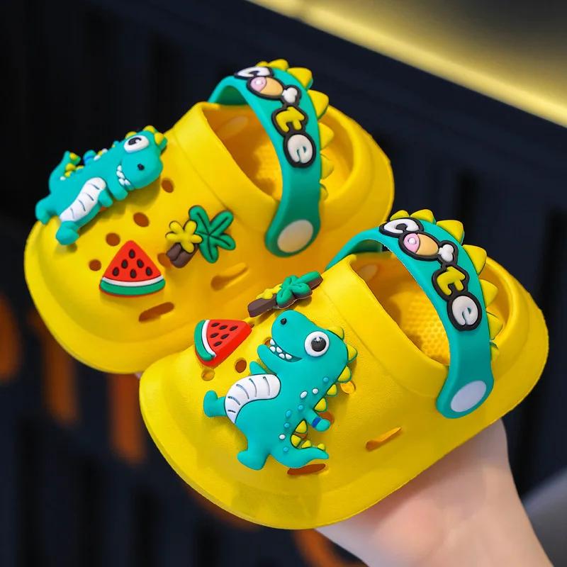 Pantoufles d'été pour enfants, sandales à trous, souples, antidérapantes, dessin animé dinosaure, De