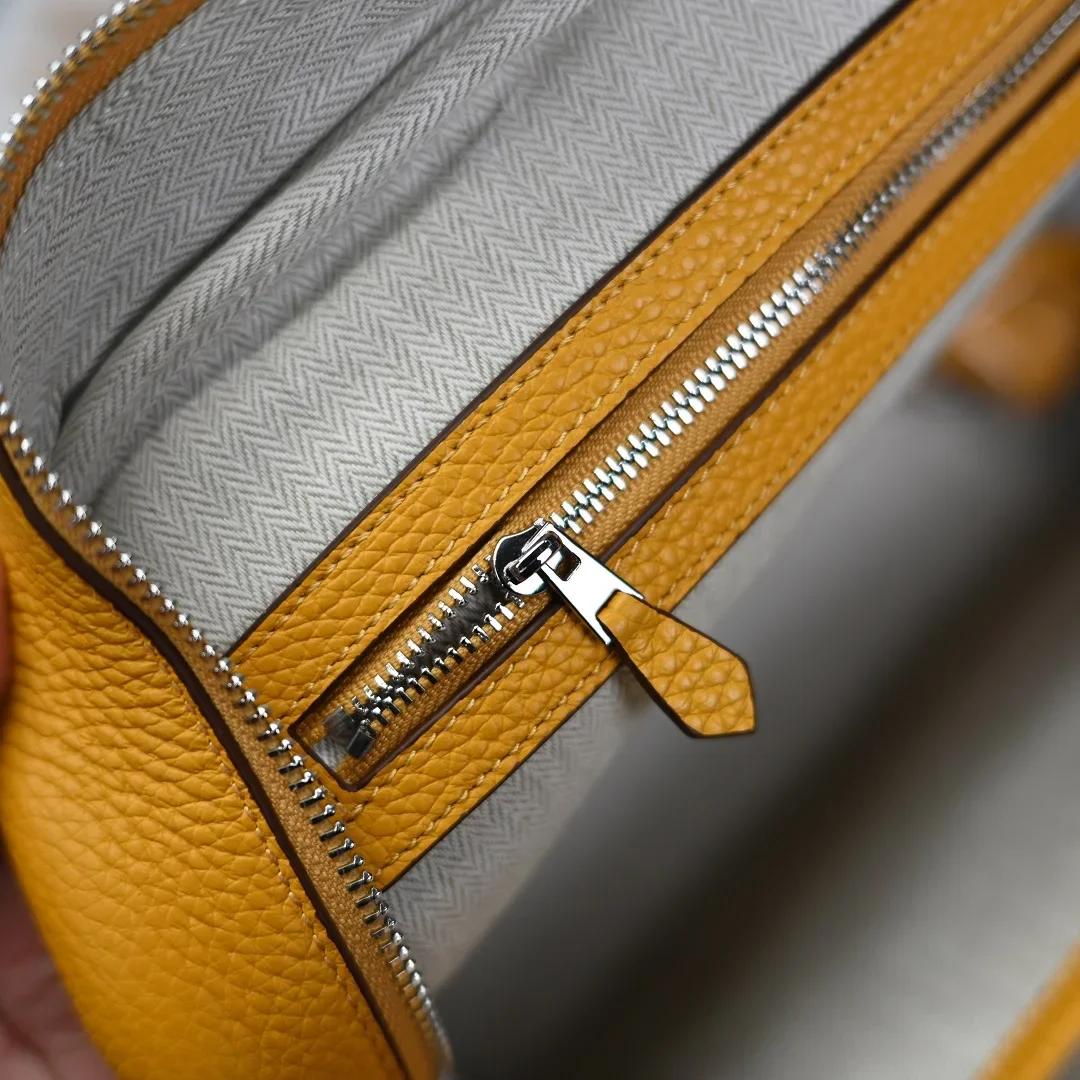 Sac à main en cuir véritable pour femme, couche supérieure, sensation avancée, nouveau modèle à la m