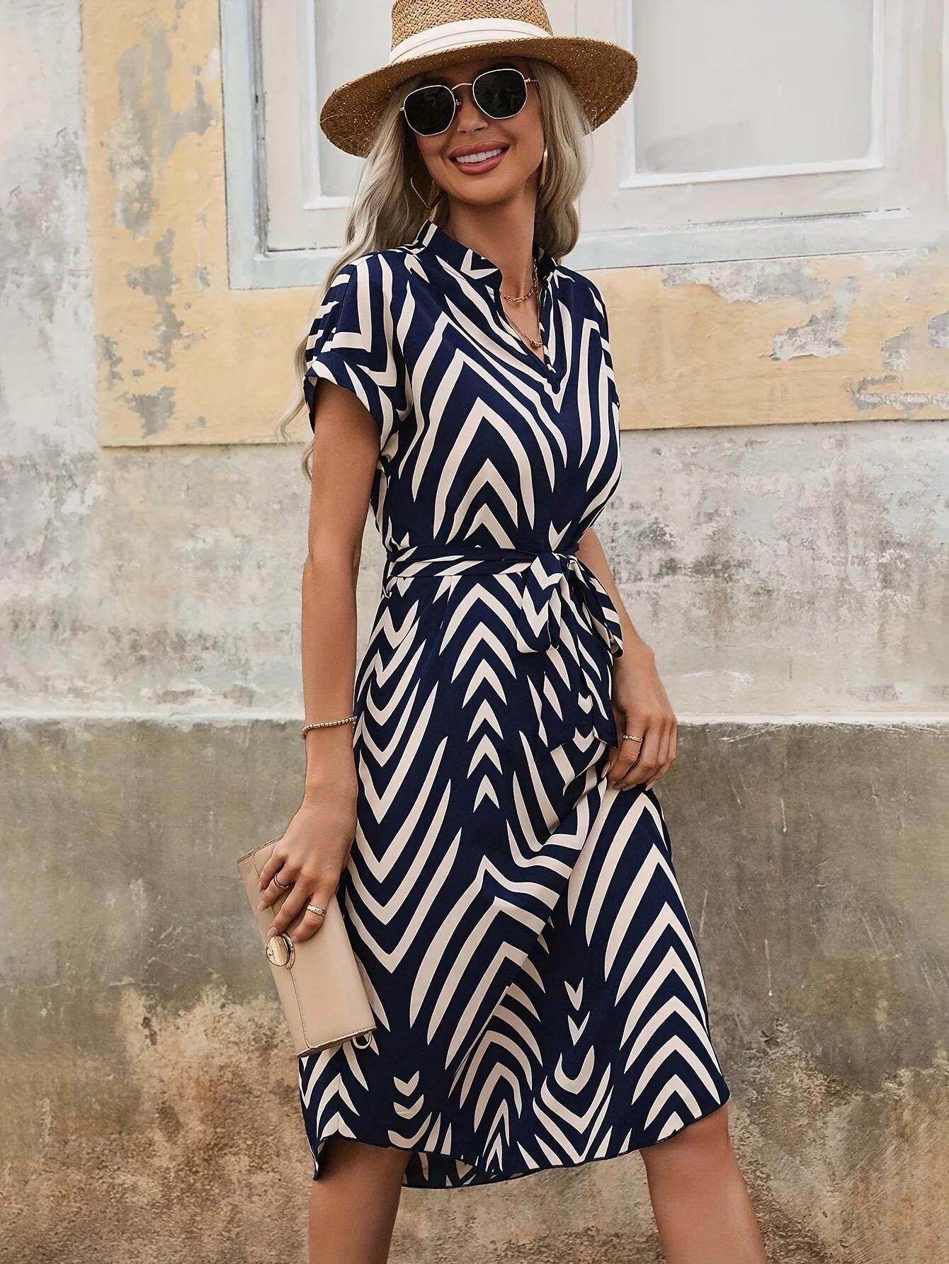 Robe élégante à manches courtes et col en V pour femmes, vêtements décontractés, ceinture à rayures,