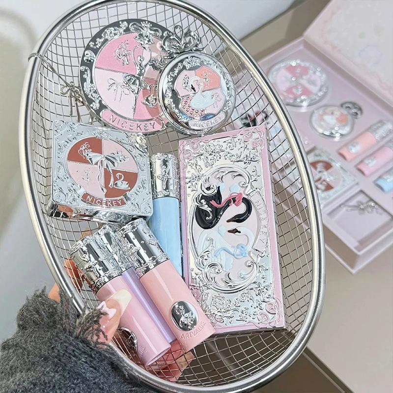 NICEKEY Coffrets de maquillage rose ballet comprenant 4 rouges à lèvres, 1 fard à joues, 1 poudre pr