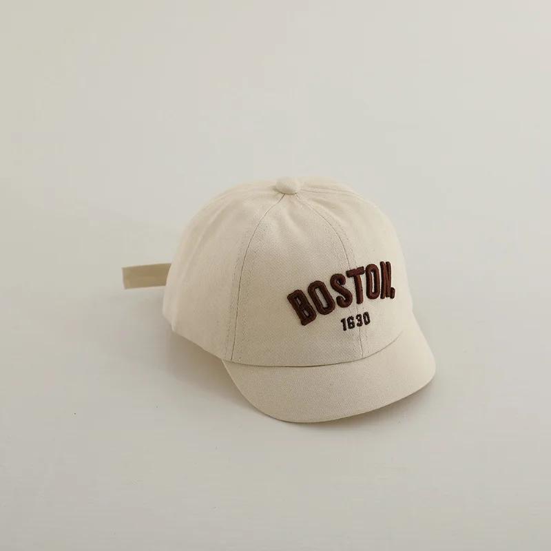 Nouvelle mode bébé lettre casquettes à pointe enfants broderie casquette de Baseball fille crème sol
