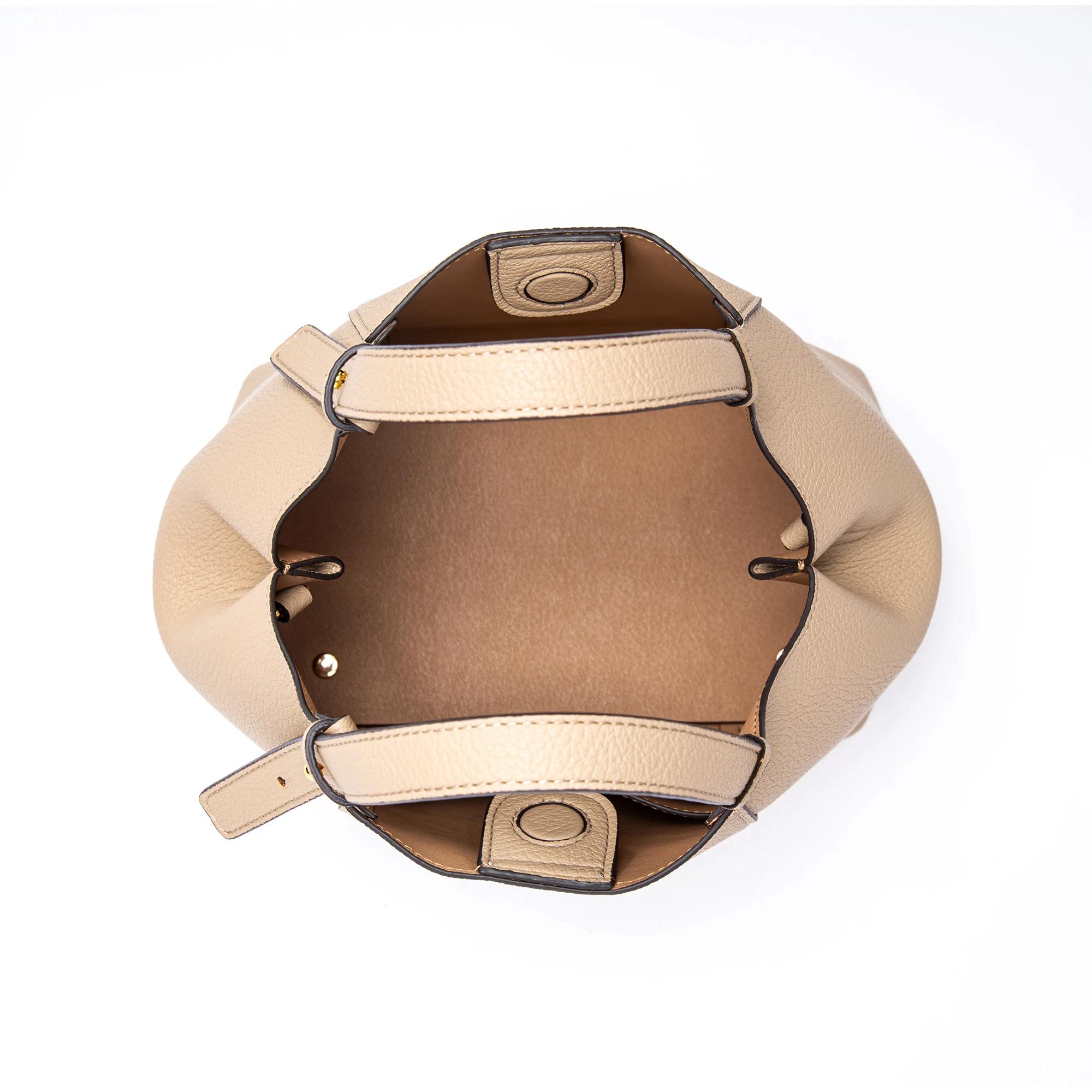 Sac fourre-tout pour femme 2026, nouveau sac à main noir simple grande capacité, sac de navetteur po