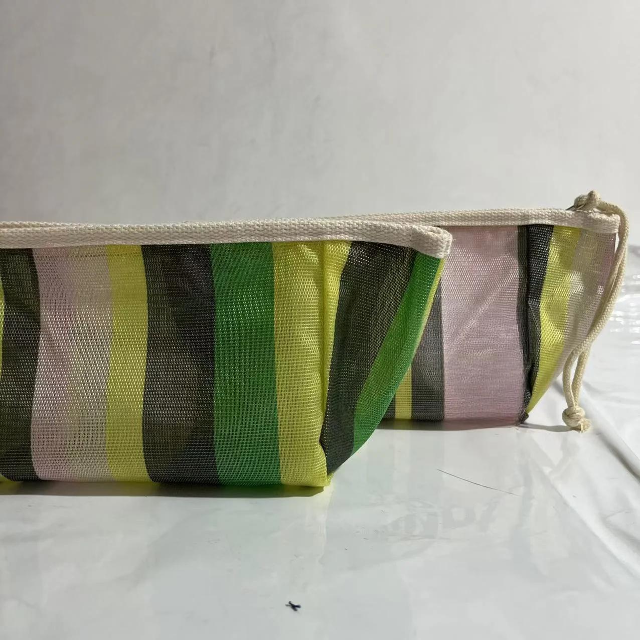 Pochette à fermeture éclair en toile imprimée zèbre – Trousse de maquillage à main et petit sac en t