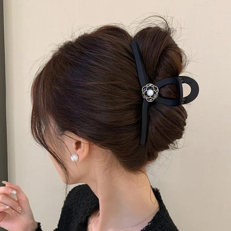 Grande pince à cheveux élégante noire mate en forme de camélia, style français, nouveau design, pinc