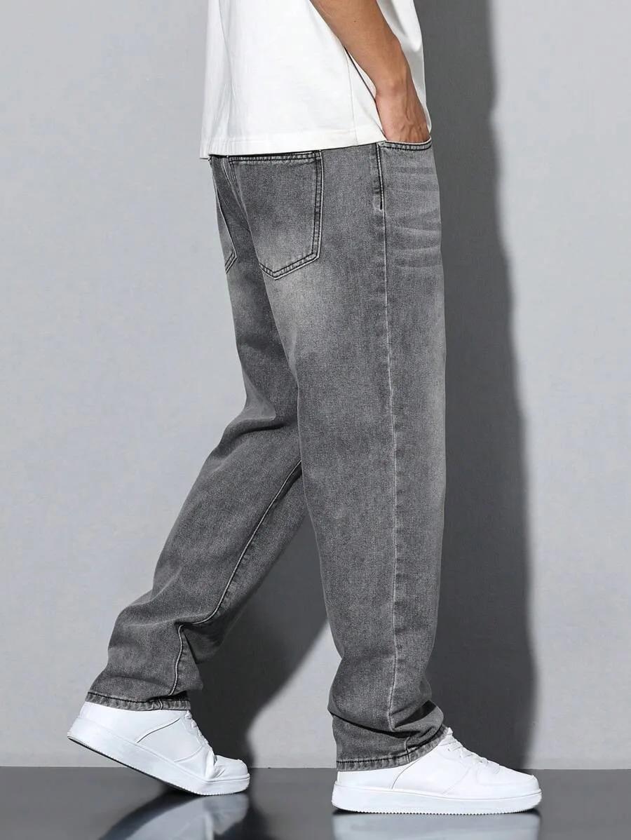 Jean gris slim droit pour hommes, design droit et simple, adapté à un usage quotidien en toutes sais