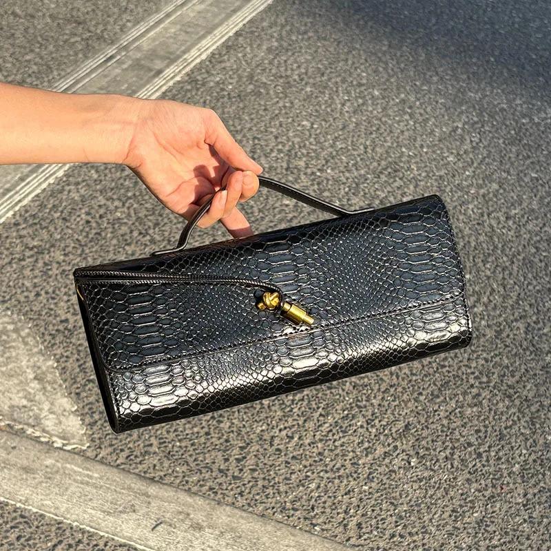 Sac à main de grande capacité pour femmes, sac carré à motif Crocodile, sacoche à bandoulière, fourr