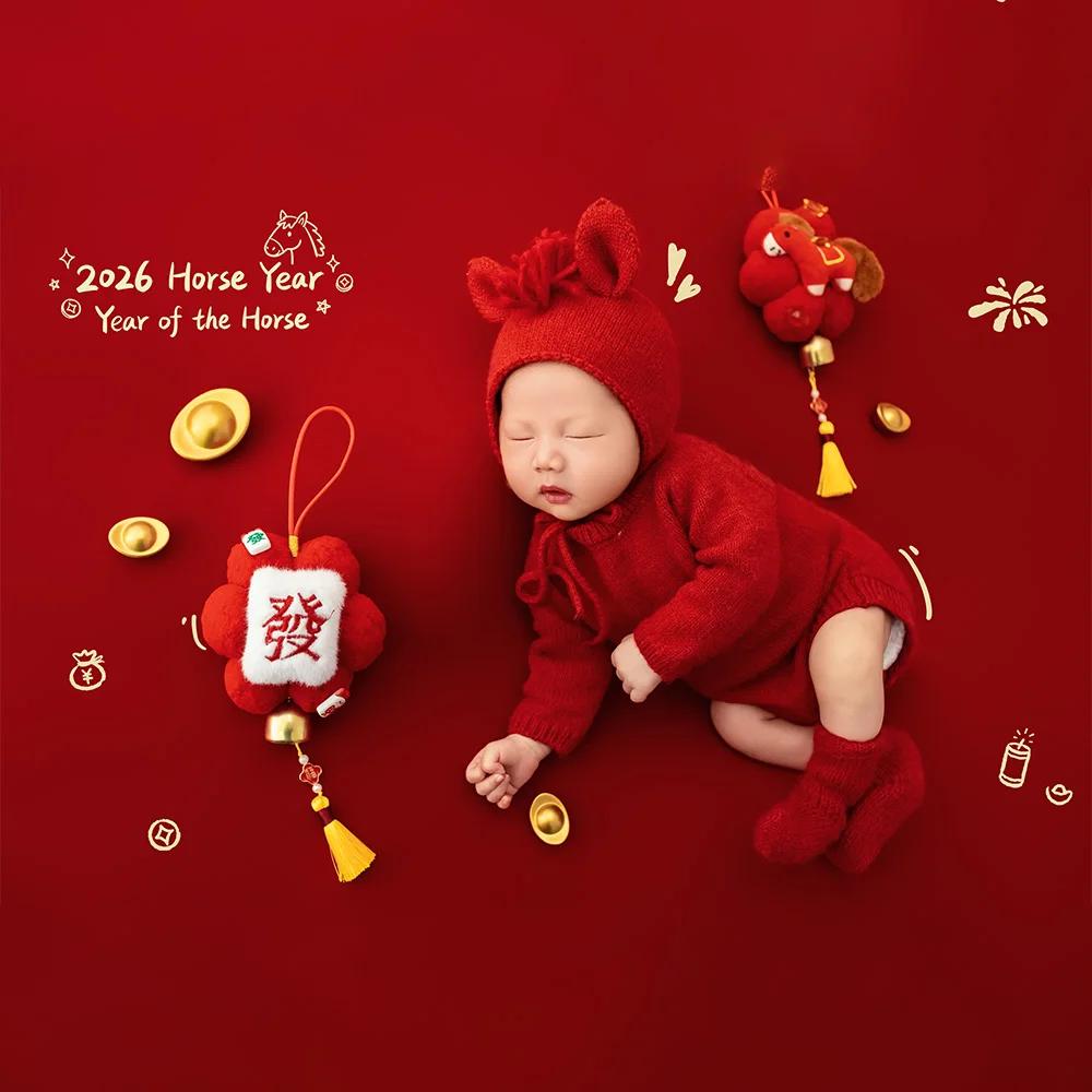 Tenues de photographie pour nouveau-nés Année du Cheval : Ensemble barboteuse bébé tricotée rouge av